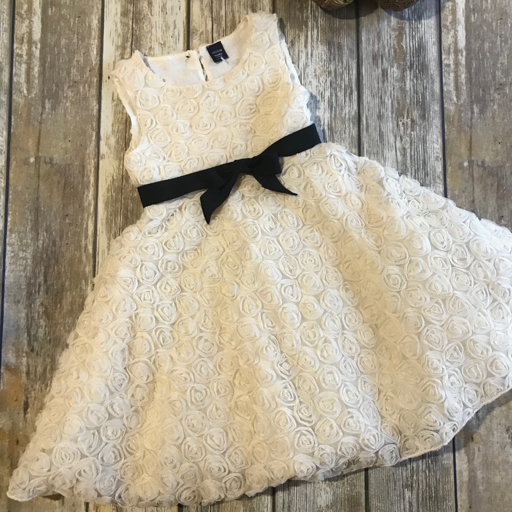 Beige dress -flowers-